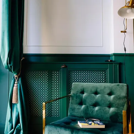 French Touch: Romantyczny W Kamienicy * Warschau